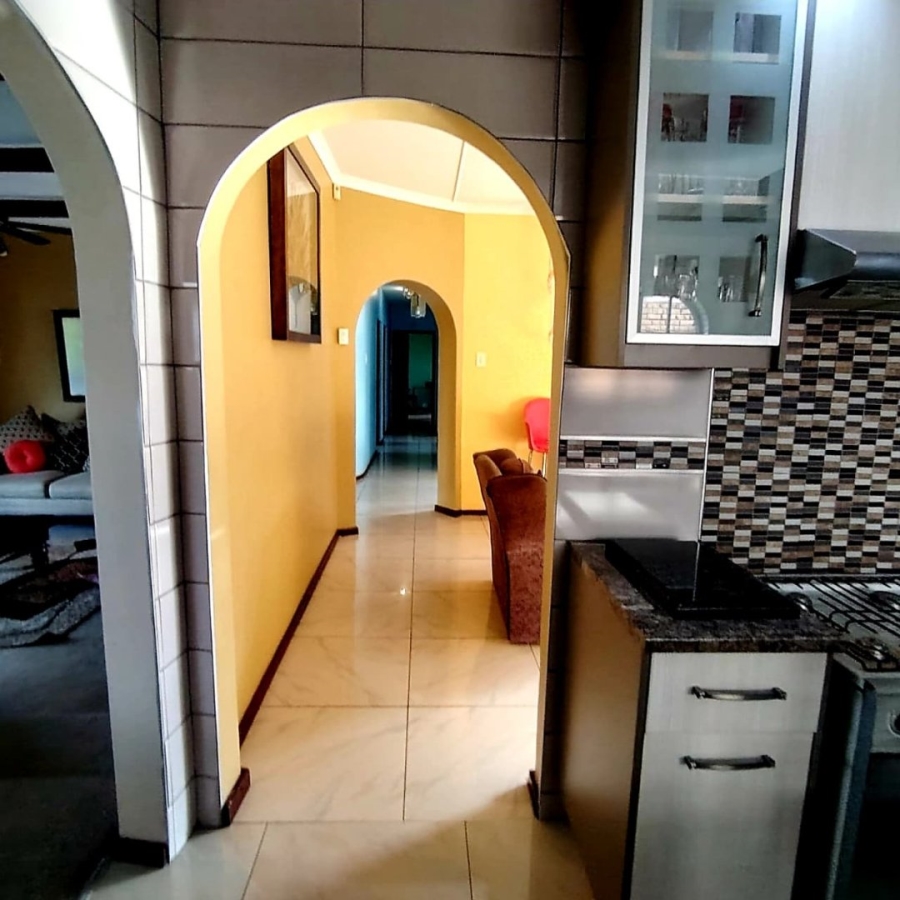 6 Bedroom Property for Sale in Baysville Eastern Cape